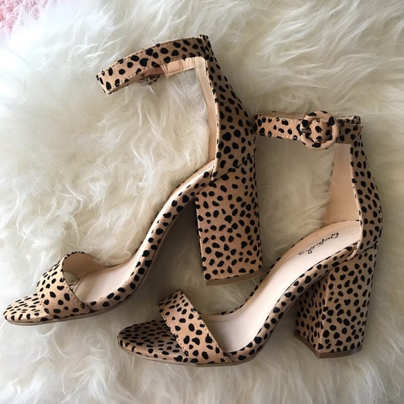 qupid leopard block heels